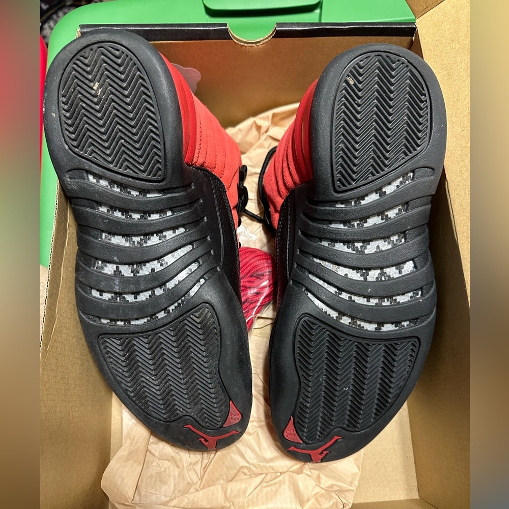 Air Jordan 12 Retro- Red- size men 9